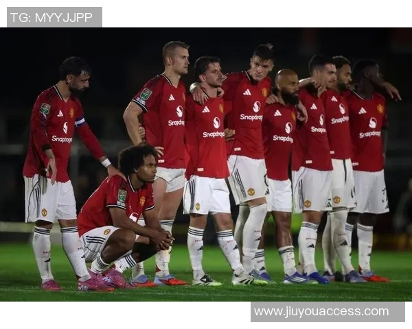 英超激战:本菲卡与AC米兰鏖战成平局战术解析引发热议 英超激战:本菲卡与AC米兰鏖战成平局战术解析引发热议