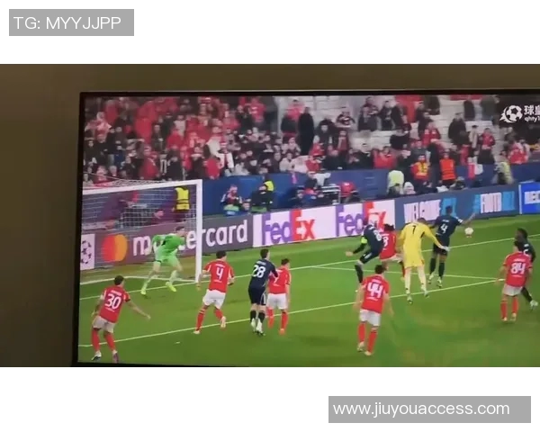 本菲卡逆袭皇马上演惊天冷门乌龙球成比赛转折点