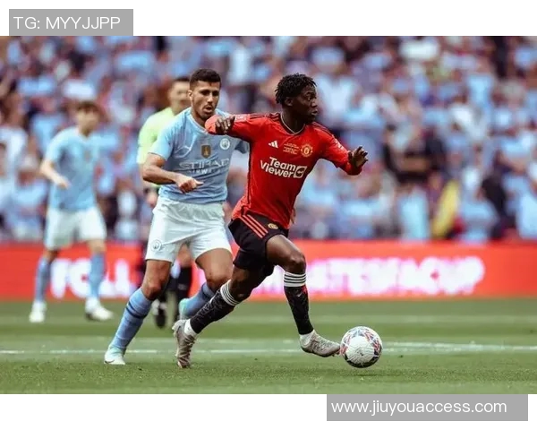 波尔图狂胜曼联四球晋级足总杯引发全场热烈欢呼 波尔图狂胜曼联四球晋级足总杯引发全场热烈欢呼