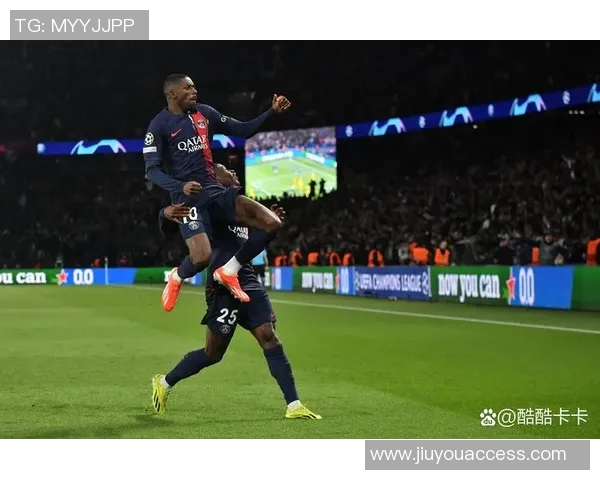 中超精彩对决曼联逆转巴黎圣日耳曼神奇扑救点燃全场激情